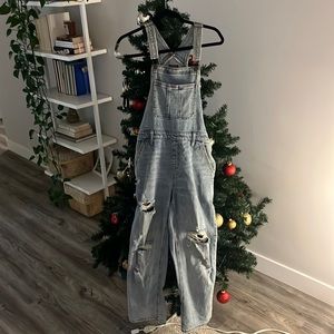 LIKE NEW overalls! Oversized fit with pockets, distressed denim! Small